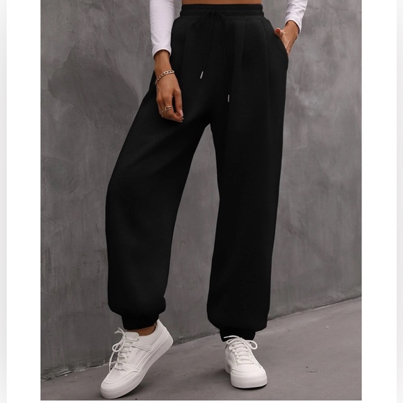 NWT Drawstring Sweatpants - Picture 3 of 5